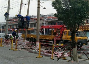 2017年呼和浩特供電局城網(wǎng)改造工程施工現(xiàn)場